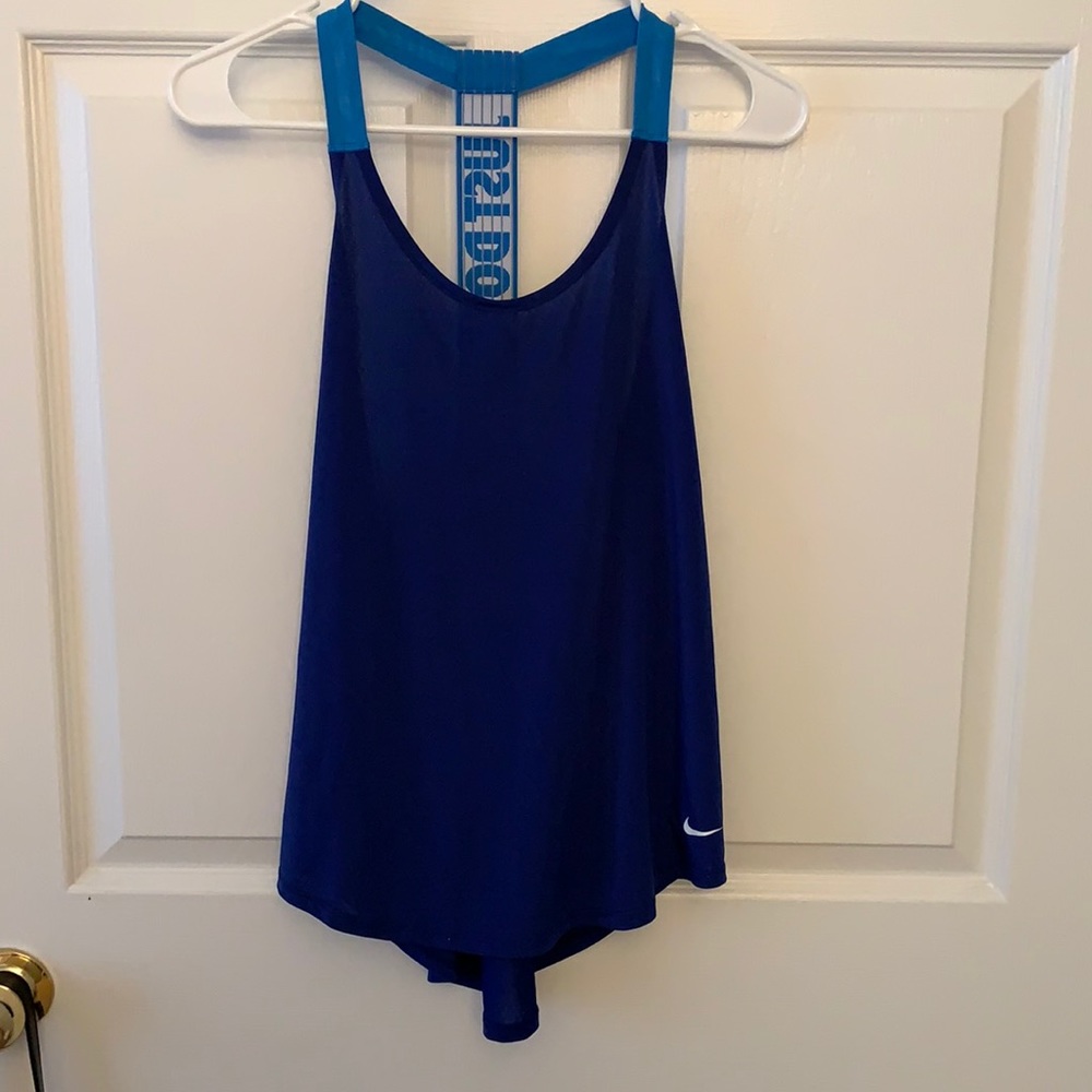 Nike workout tank top